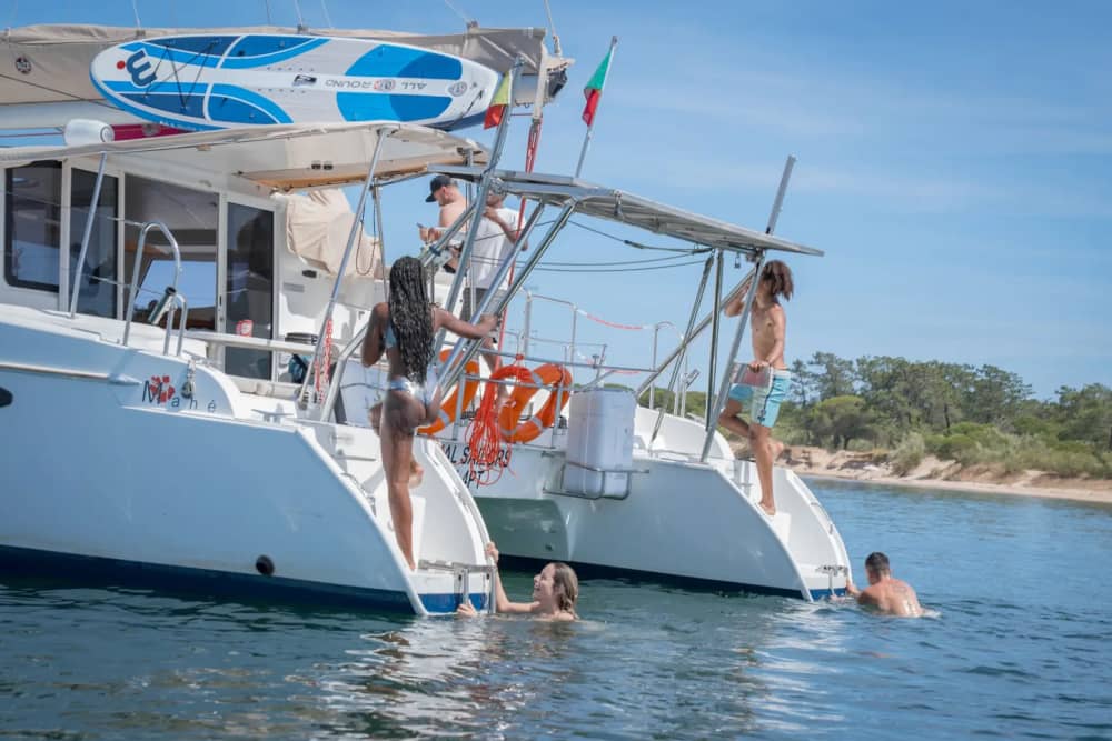 Croisière au coucher du soleil sur la Ria Formosa en catamaran