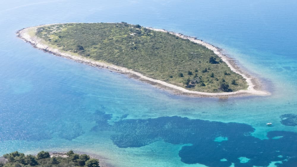 Blue Lagoon & Three Islands Exclusive Tour