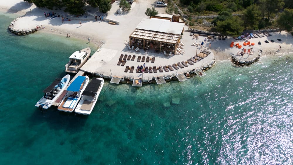 Blue Lagoon & Three Islands Exclusive Tour