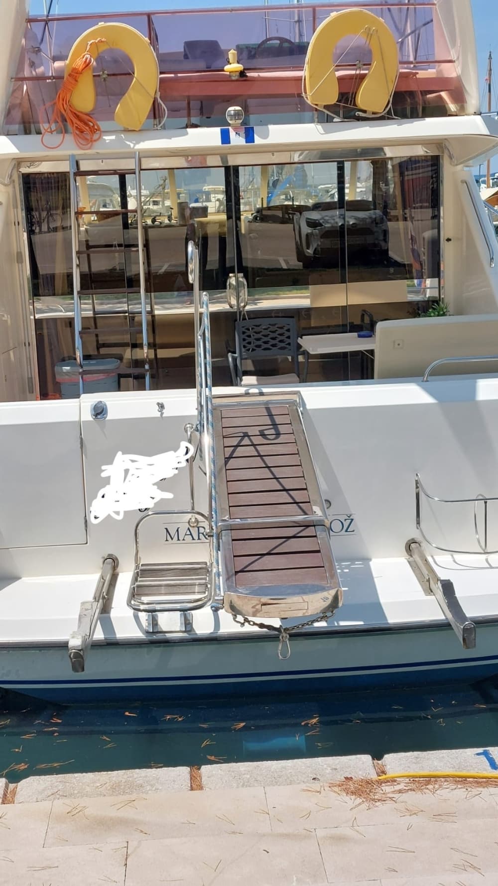 Sea, Love & Sun: A full day of emotions on a motorboat