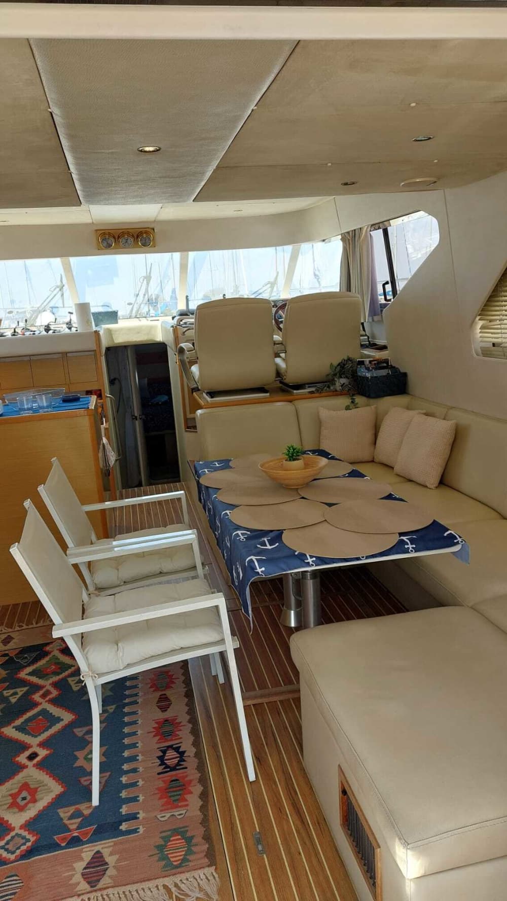 Sea, Love & Sun: A full day of emotions on a motorboat