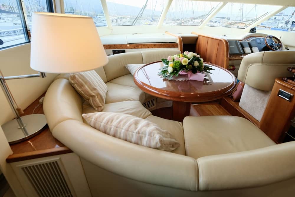 Aventura costera de día completo: de Giardini Naxos a la Gruta Azul y Sant'Alessio