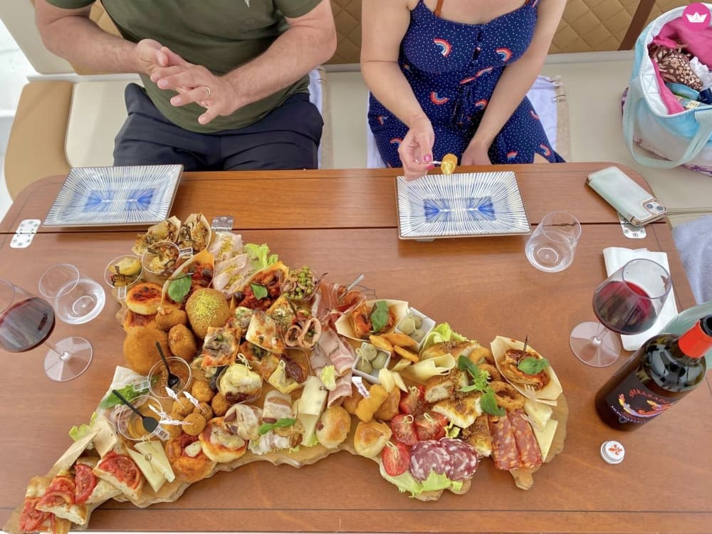 Taormina Blu: la crociera costiera per eccellenza