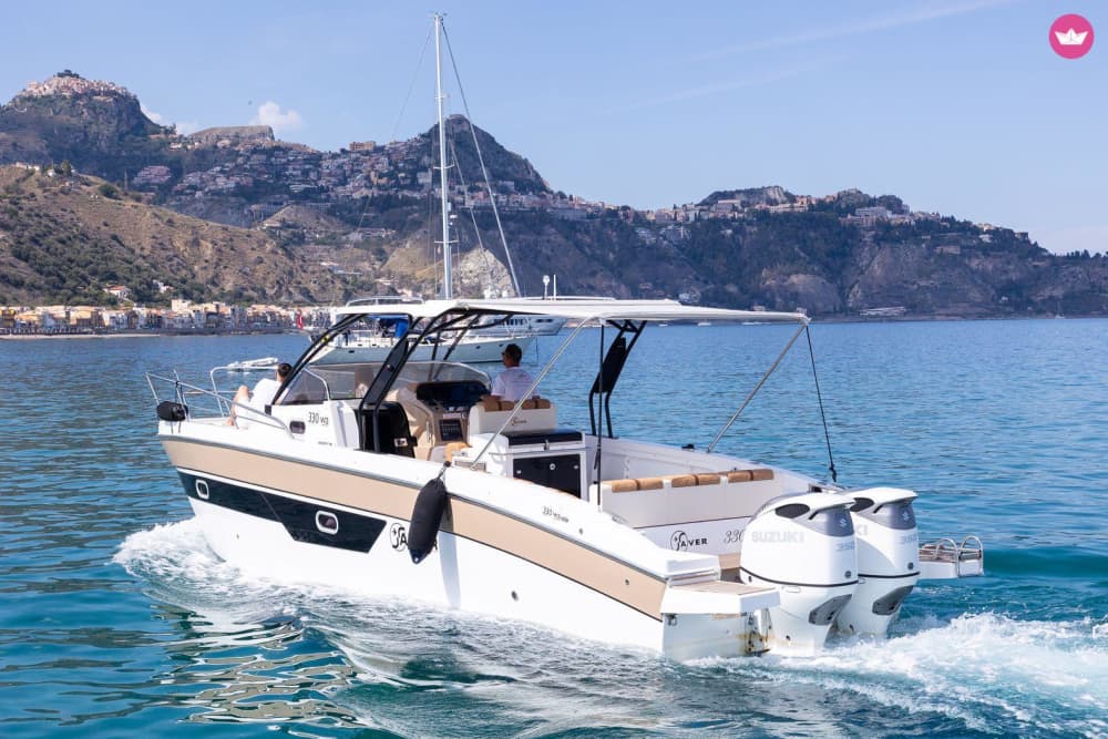 Taormina Blu: la crociera costiera per eccellenza