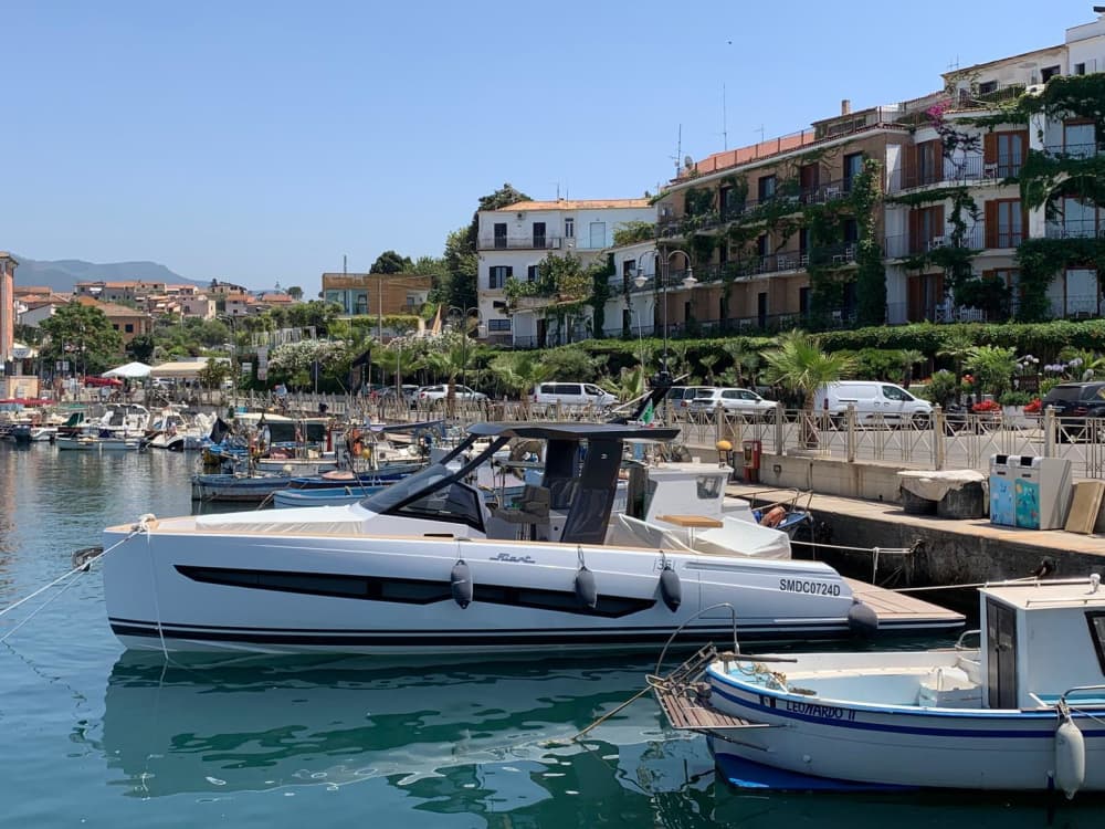 Discover Castellabate on a full-day trip on a motorboat