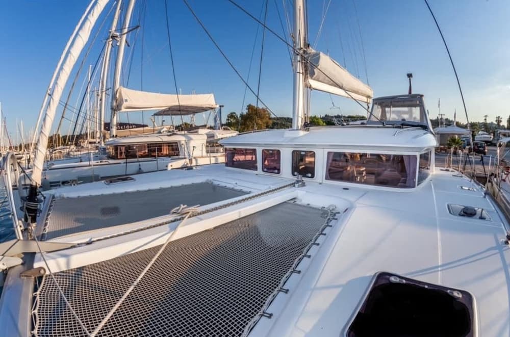 Mykonos Cruisin Katamaran Lagoon