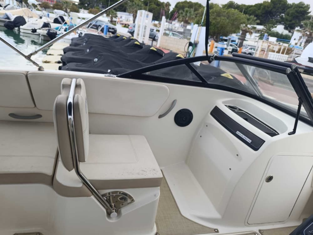 Découvrez les rivages d'Alcossebre : une excursion d'une journée complète à bord d'un bateau à moteur