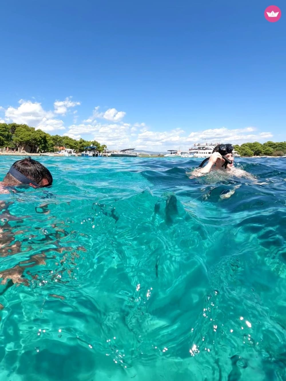 Excursion privée d'une journée au Lagon Bleu, aux îles Solta et Drvenik au départ de Split : baignade, visites et détente