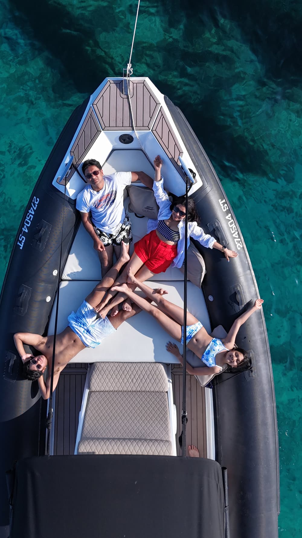 Excursion privée d'une journée au Lagon Bleu, aux îles Solta et Drvenik au départ de Split : baignade, visites et détente