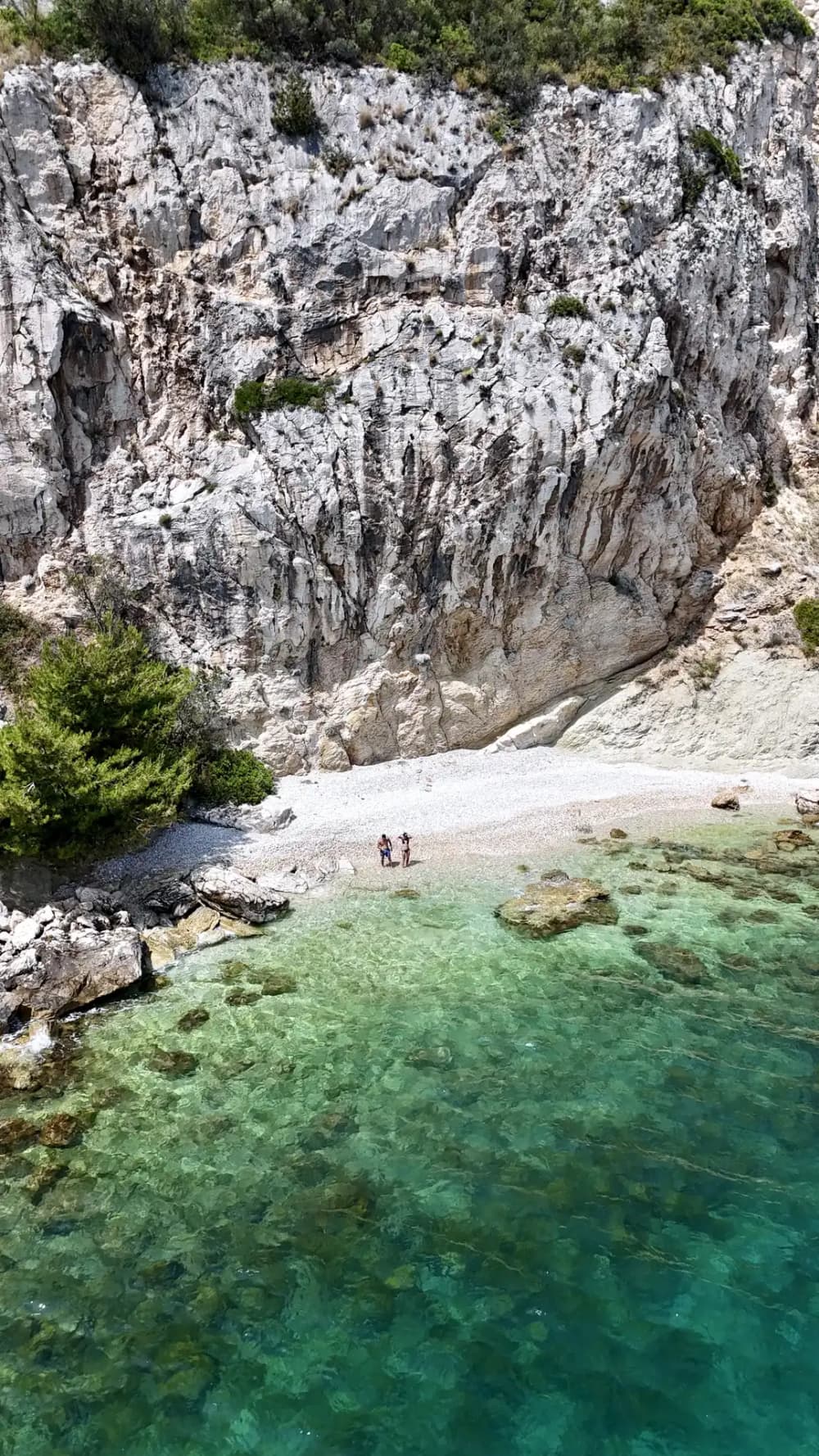 Excursion privée d'une journée au Lagon Bleu, aux îles Solta et Drvenik au départ de Split : baignade, visites et détente
