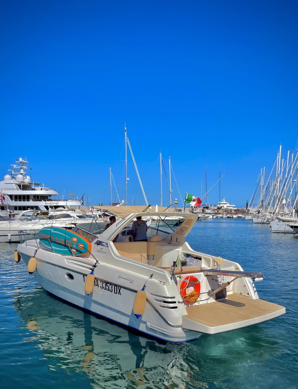 Ontdek Palermo tijdens een 7-uur durende boottocht op een motorboot.