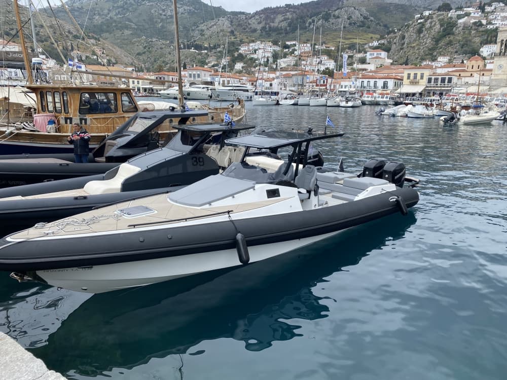 One day in Athens you can have the opportunity to travel to an island, swim, eat, enjoy your wine while sunbathing on the boat and return at sunset enjoying beautiful, unique moments.