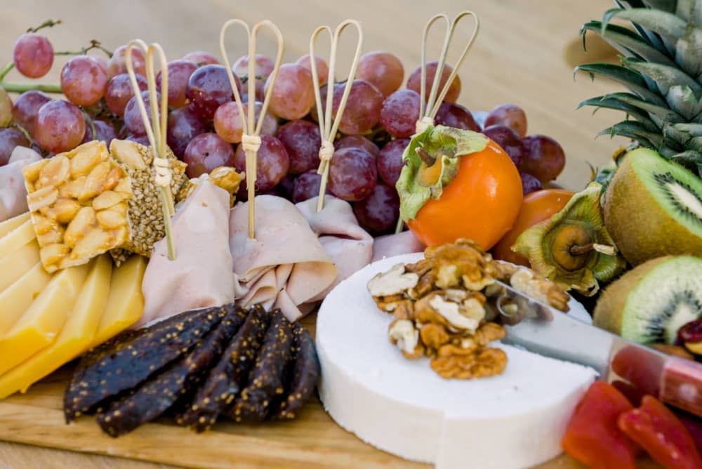 Plaisirs en mer : plongée avec tuba, natation et SUP