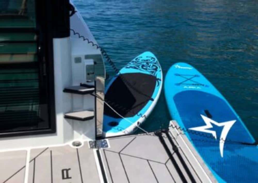 Plaisirs en mer : plongée avec tuba, natation et SUP