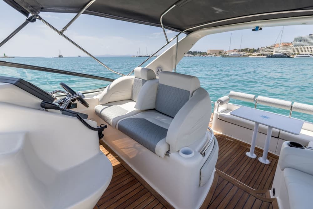 Heldags exklusiv kryssning: Utforska Veli Drvenik Blue Lagoon, Šolta & Čiovo från Split