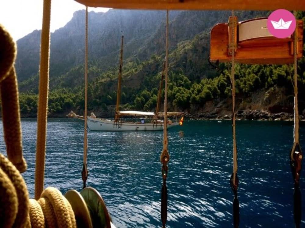 Ηρεμία Ηλιοβασιλέματος – Πολυτελής Κρουαζιέρα 2 ωρών από το Σόλερ