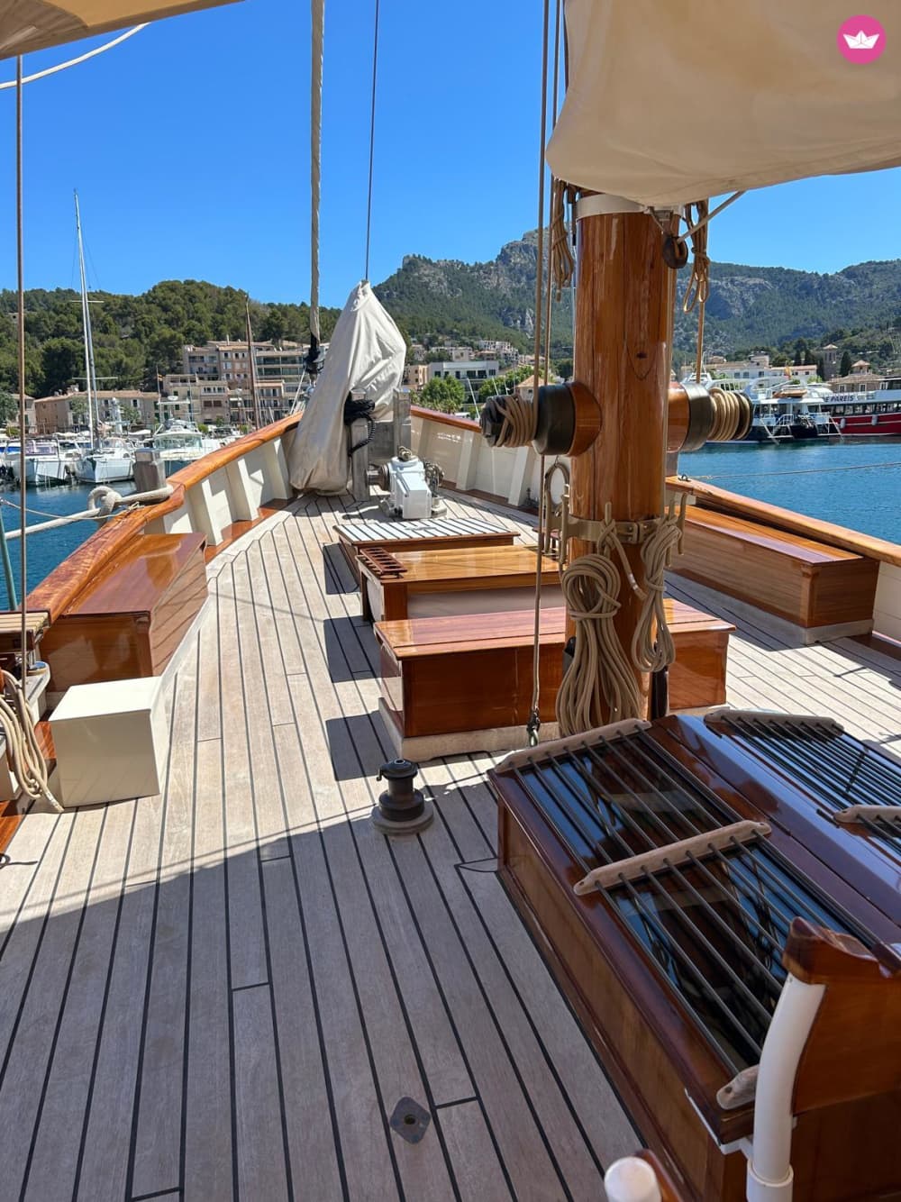 Ηρεμία Ηλιοβασιλέματος – Πολυτελής Κρουαζιέρα 2 ωρών από το Σόλερ