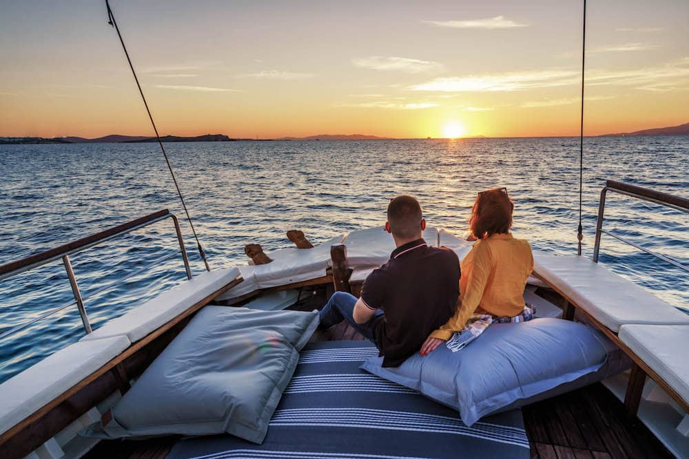 Частный круиз на традиционной лодке на весь день