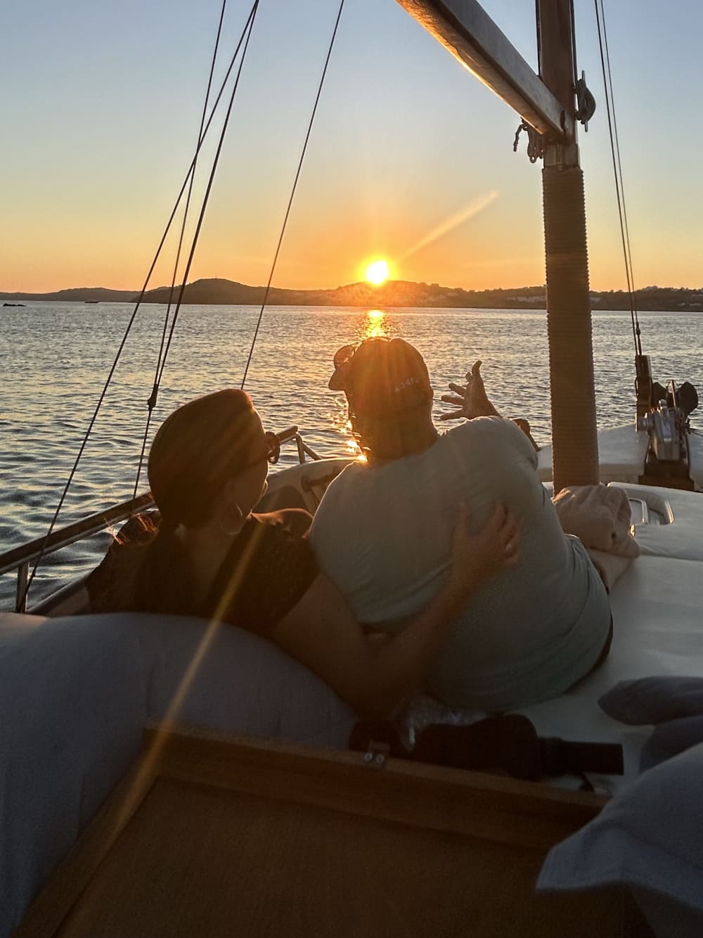 Частный круиз на традиционной лодке на весь день