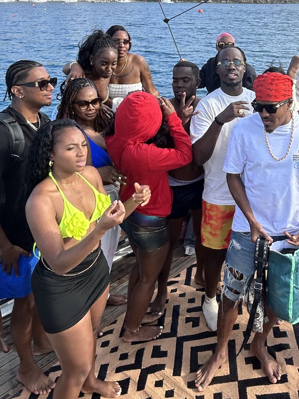 Круиз для мальчишника