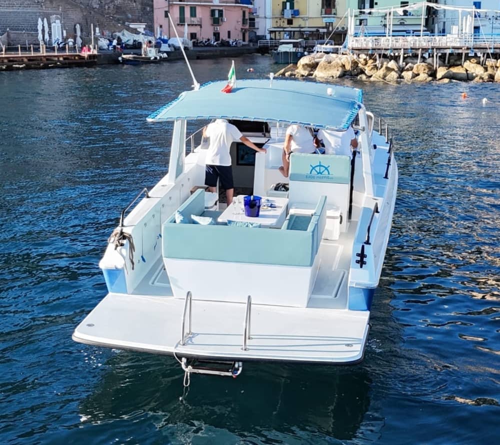 En dag runt Piano di Sorrento: Njut av 9 timmars upptäcktsfärder på en motorbåt