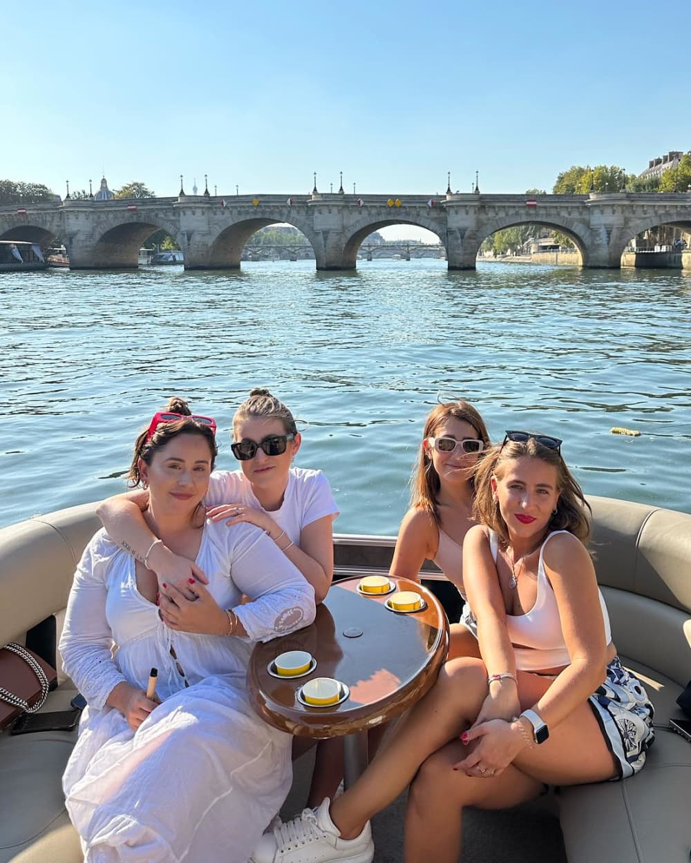 Private cruise on the Seine for a business seminar - 1.5 hours