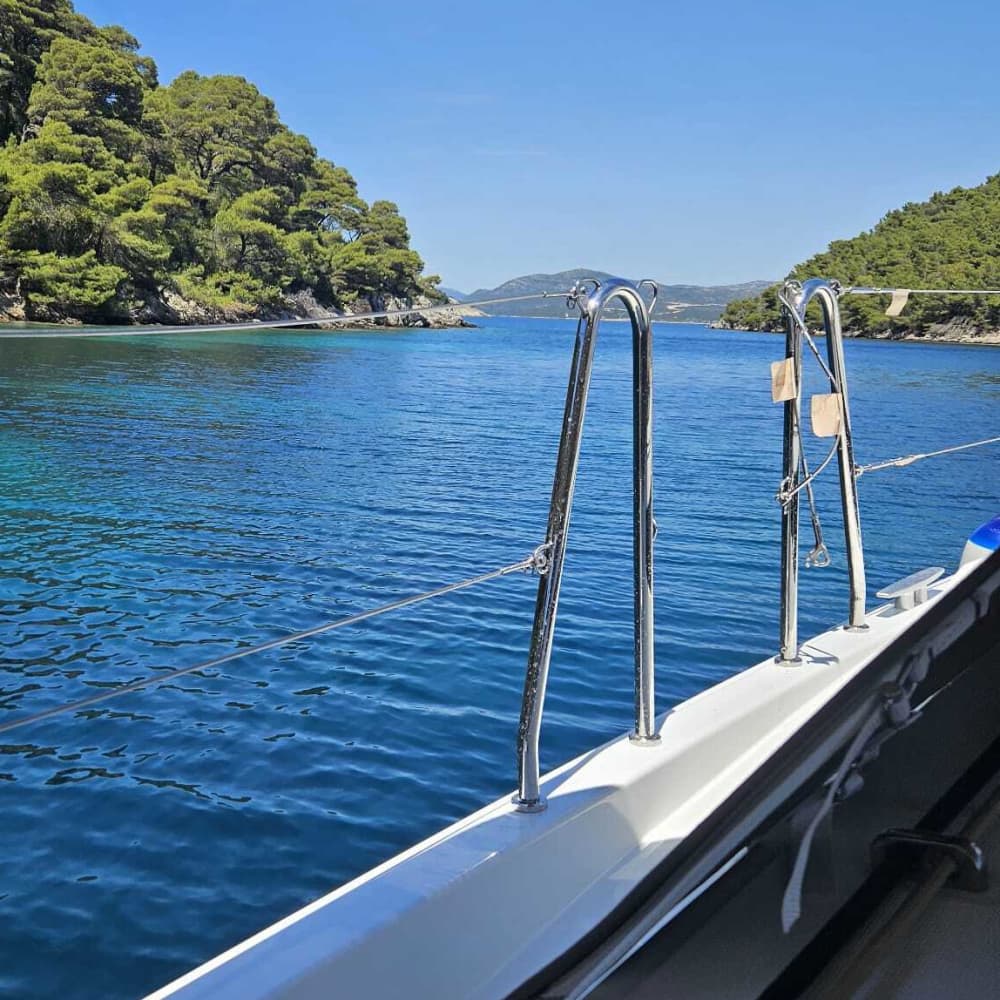 The rhythm of Dubrovnik: Unforgettable moments on a sailboat