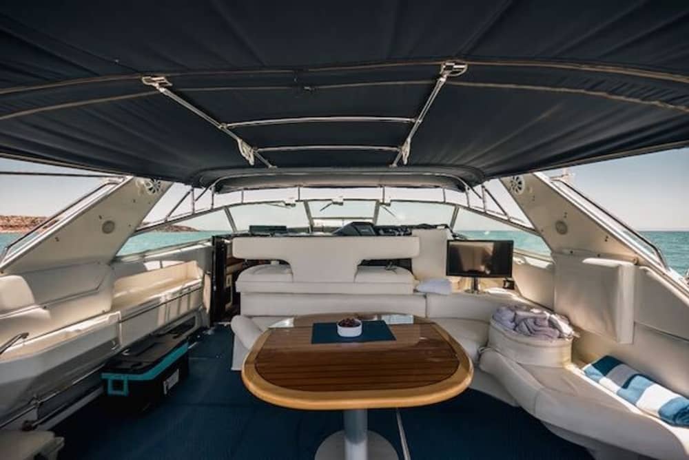 Rilassatevi con un'escursione in barca di 4 ore a La Paz.