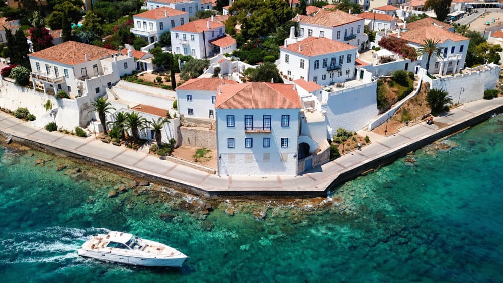 Verborgen baaien van Agistri – 5 uur durende privécruise vanuit Glyfada