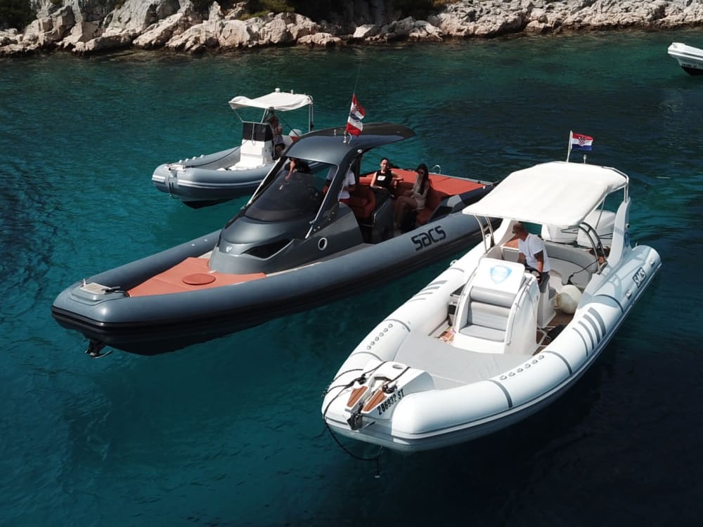 Desfrute de 7h30 em uma lancha em Hvar.