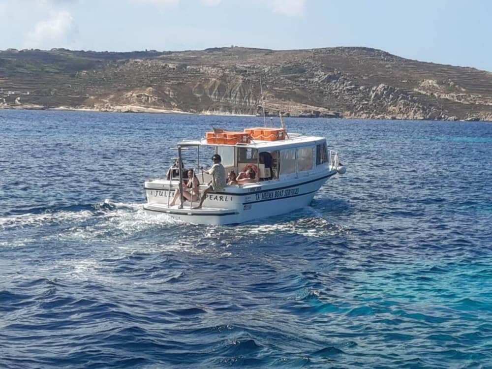 Heading for Comino: 3hrs mini cruise, maximum pleasure