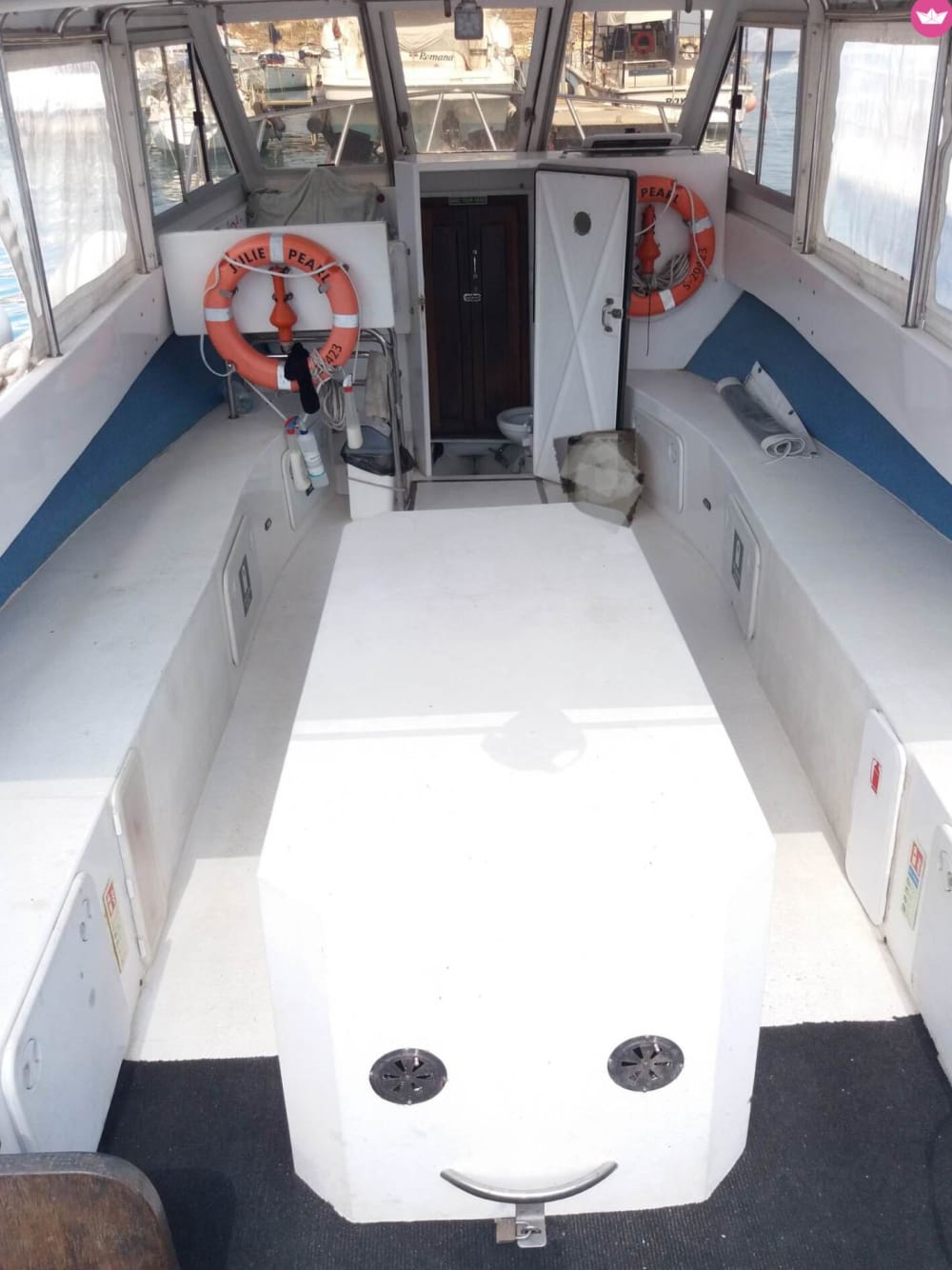 Heading for Comino: 3hrs mini cruise, maximum pleasure