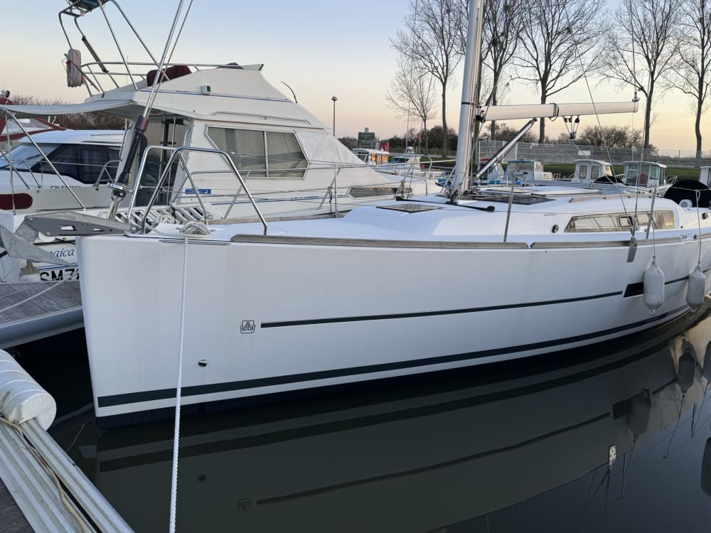 Heldagssegelbåtsuthyrning i La Rochelle