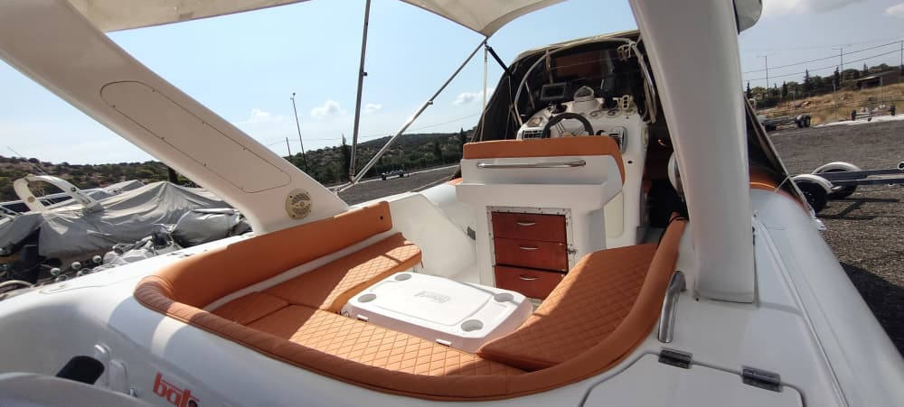 Profitez du soleil lors d'une excursion en bateau de 9 heures à Laurium