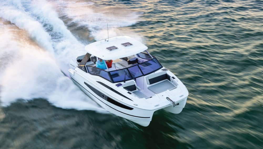 Votre bateau à moteur privé pour une journée autour de Fréjus