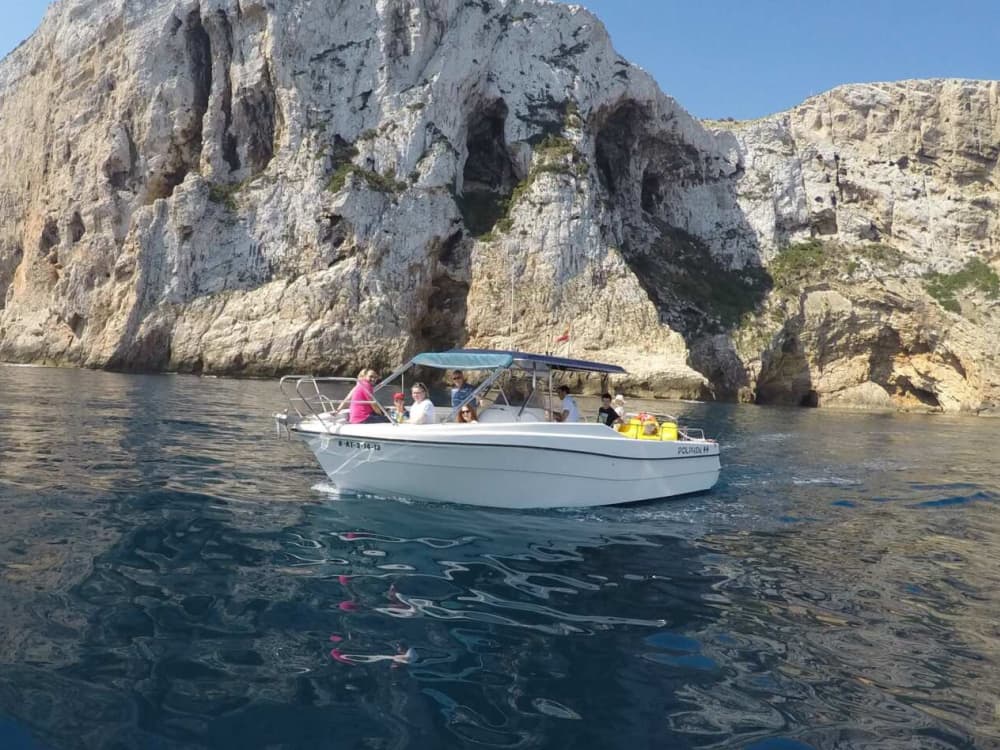 Viaggio lungo la costa: il meglio di Jávea visto dal mare.