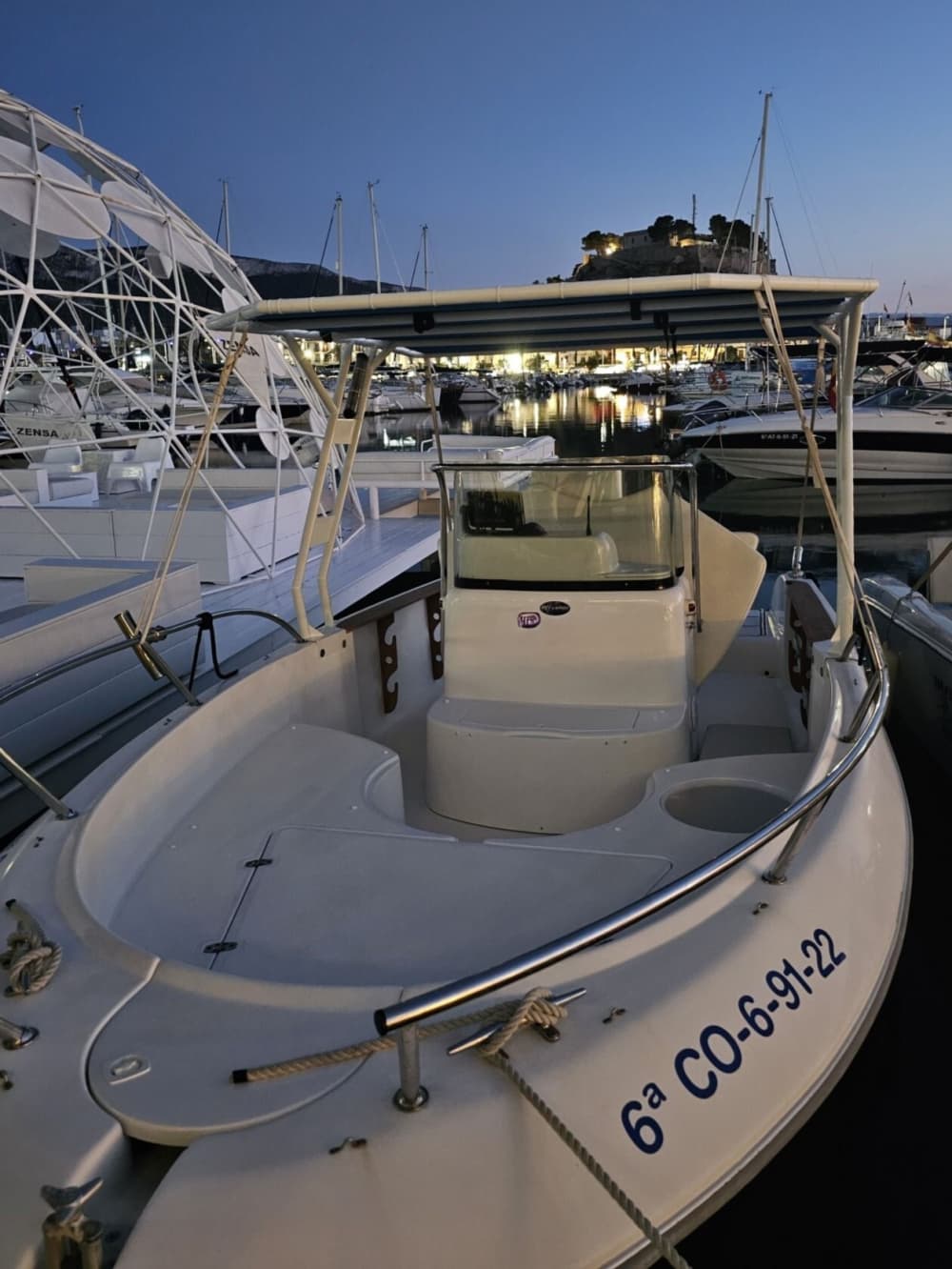 Aventura en barco entre Jávea y sus calas.
