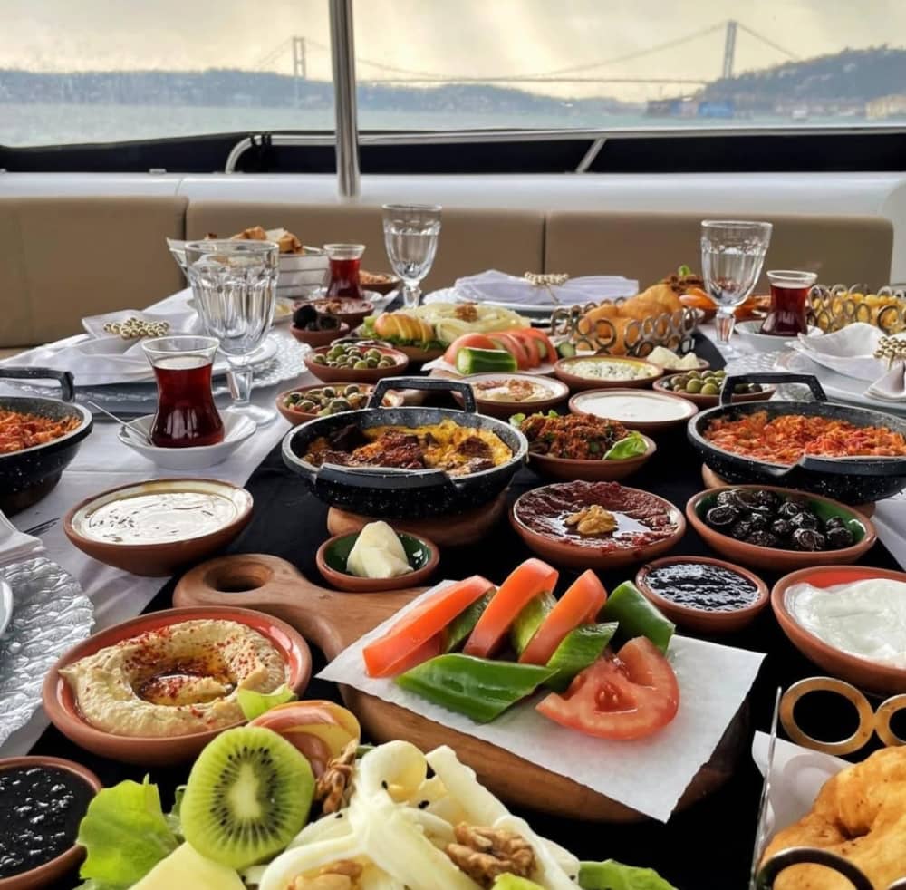 Turkish breakfast with panoramic Bosphorus Cruise