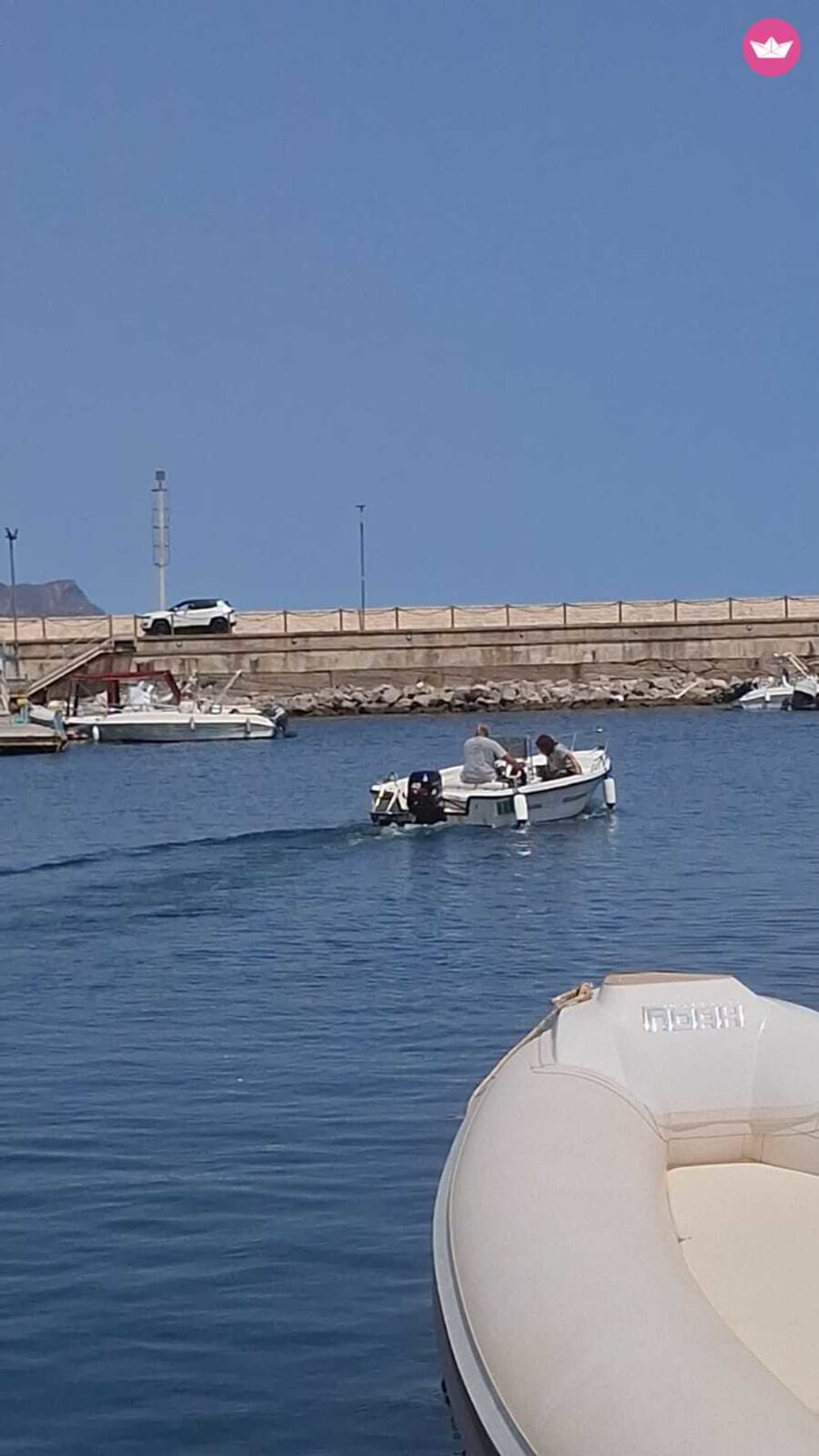 Vivi una giornata indimenticabile con la nostra SAVER 5.40, dotato di tutto il necessario per una perfetta giornata in barca!