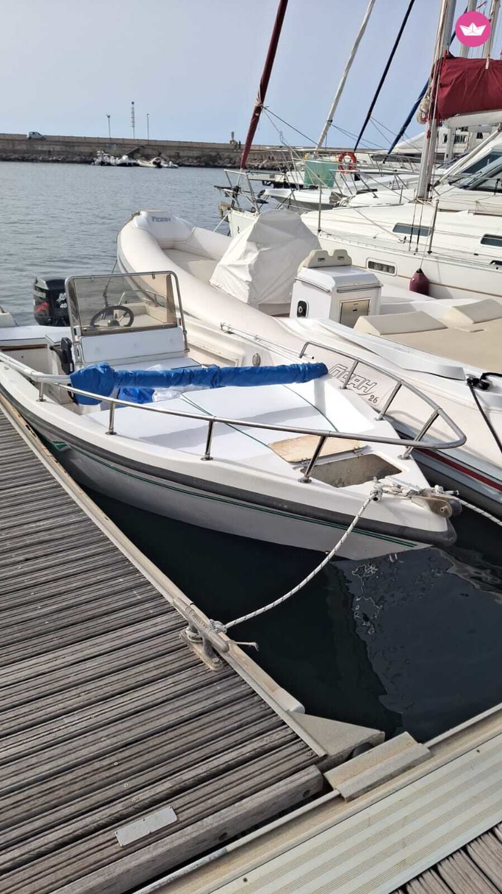 Vivi una giornata indimenticabile con la nostra SAVER 5.40, dotato di tutto il necessario per una perfetta giornata in barca!