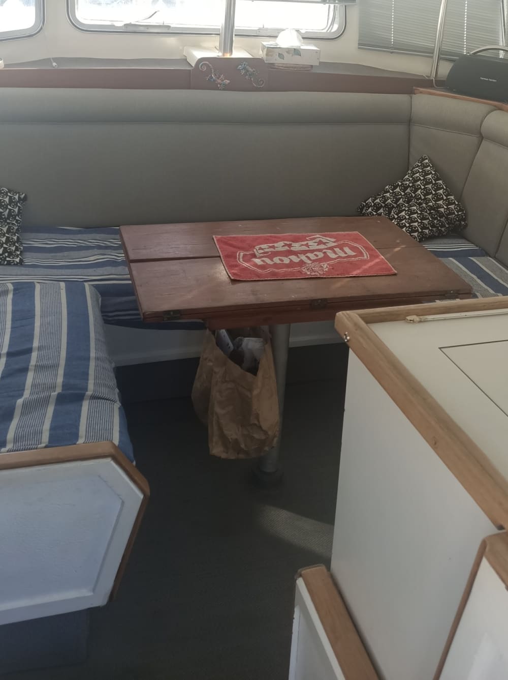 2 ore di navigazione lungo la costa di Marsiglia