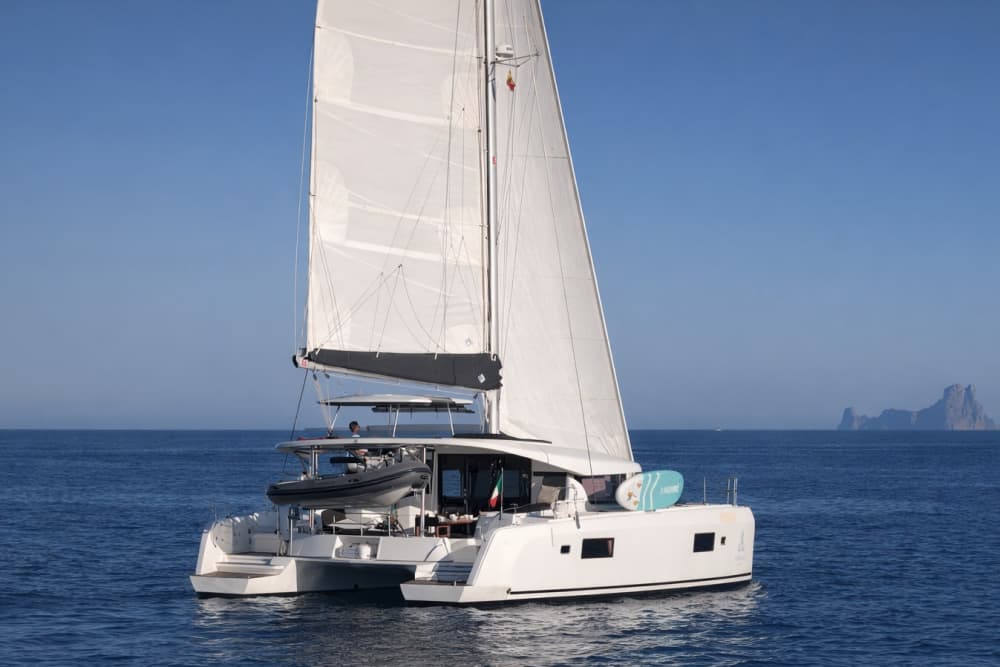 8 horas de navegação ao longo da costa de Ibiza
