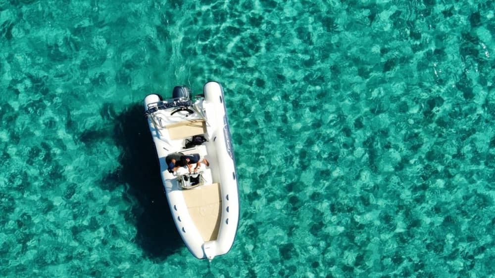 Odkryj L'Île-Rousse podczas całodniowej wycieczki łodzią motorową