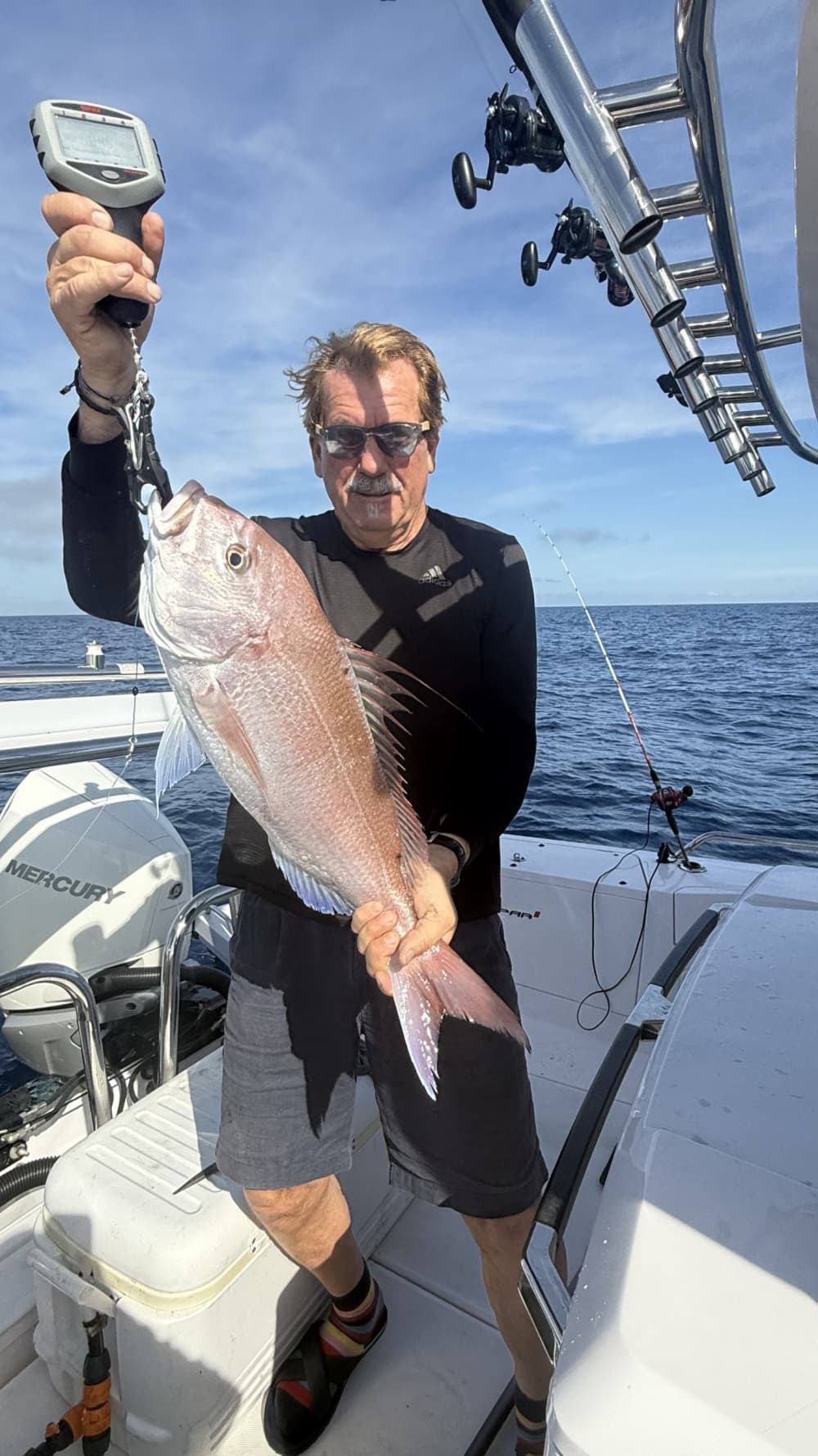 Aproveite cada momento: um dia inteiro de sol em Valletta a bordo de uma lancha.