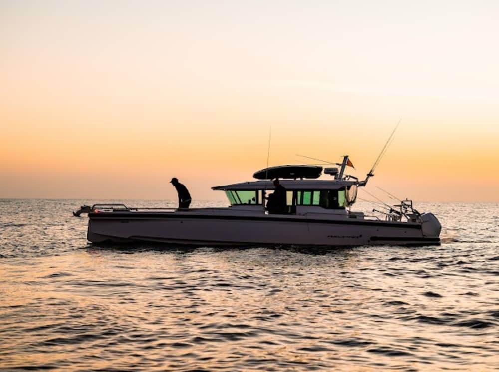 Aproveite cada momento: um dia inteiro de sol em Valletta a bordo de uma lancha.