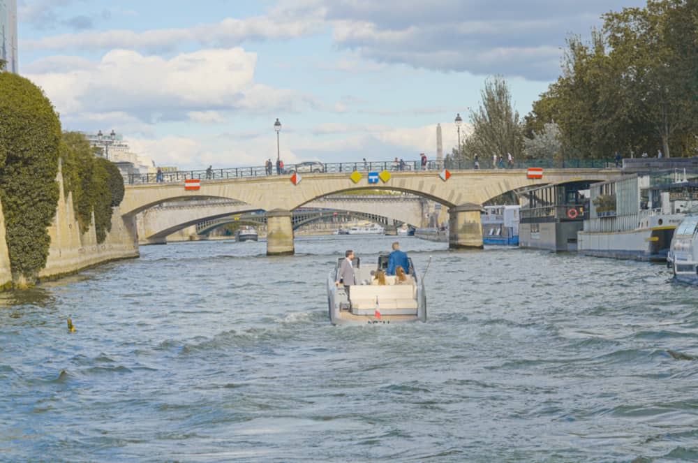 Eiffeltornet, monument och champagne: Paris som du aldrig sett det förut