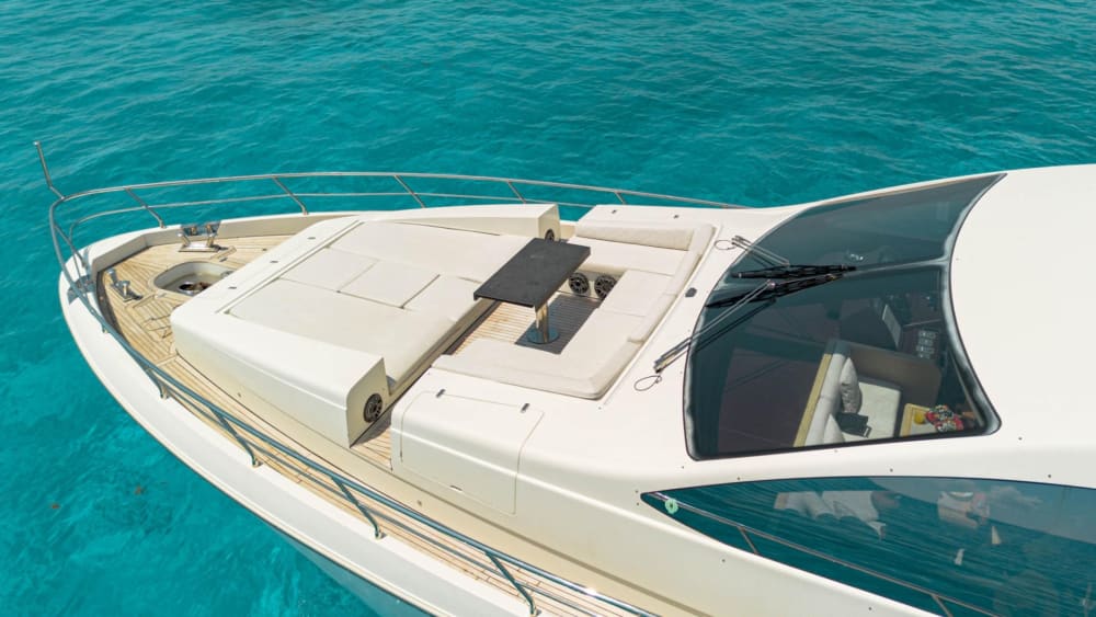 Azimut 84 Yacht Charter: Nichupté Lagoon, Isla Mujeres & Reef Snorkeling!