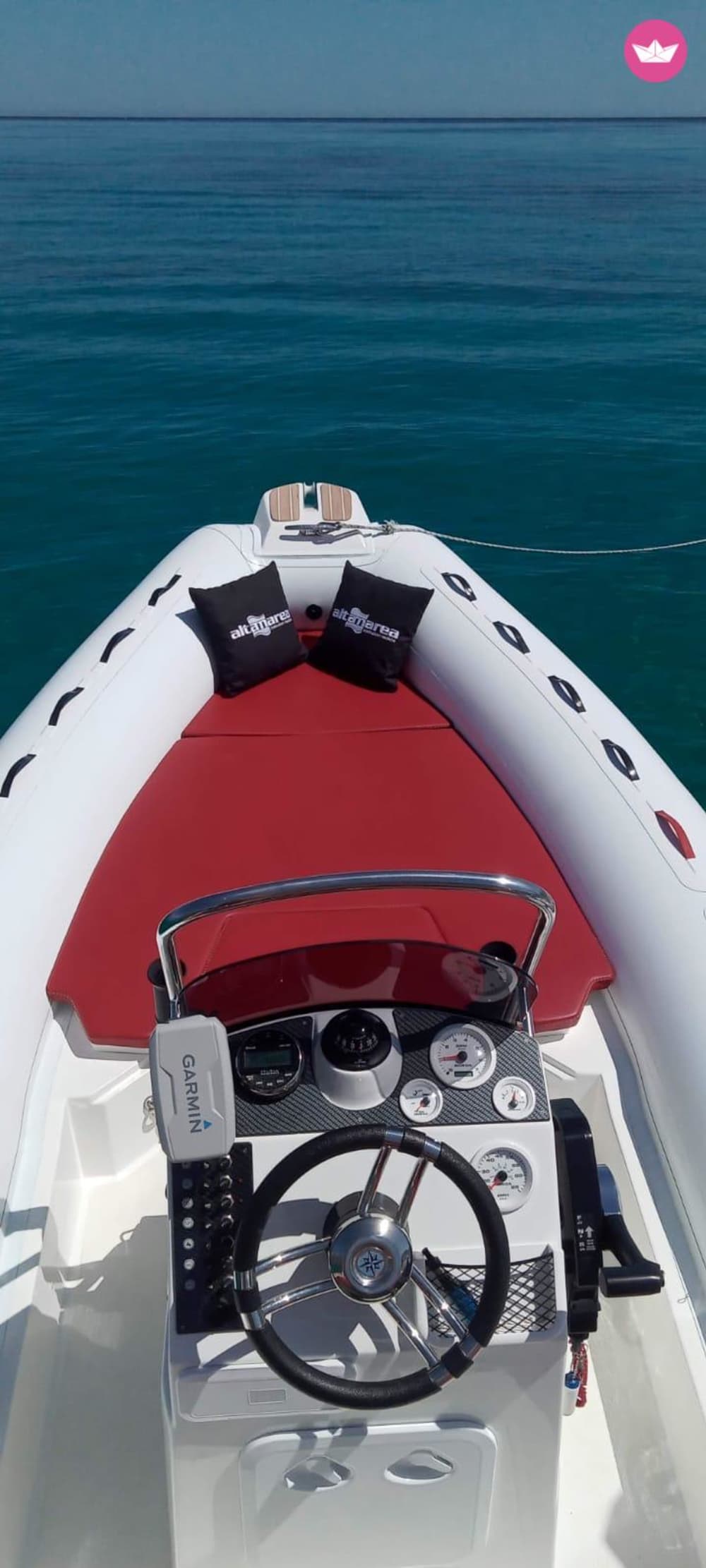 Vivi una giornata indimenticabile con il nostro Altamarea Wave 20, dotato di tutto il necessario per una perfetta giornata in barca!