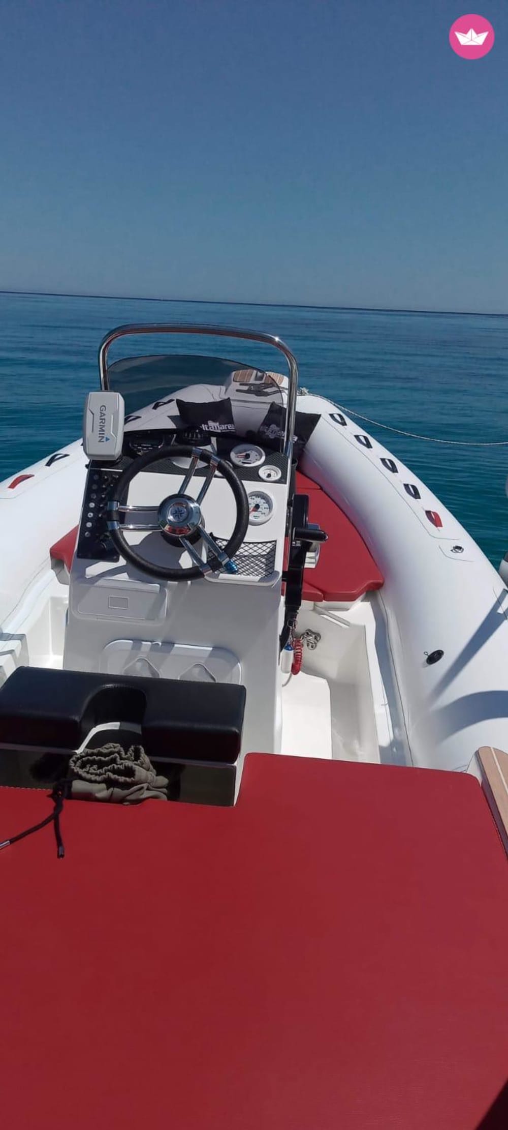 Vivi una giornata indimenticabile con il nostro Altamarea Wave 20, dotato di tutto il necessario per una perfetta giornata in barca!