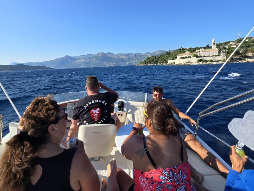 4 ore Grotte Blu e Verdi e Laguna Blu